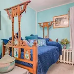Historic Georgetown Townhome Walkable Location!