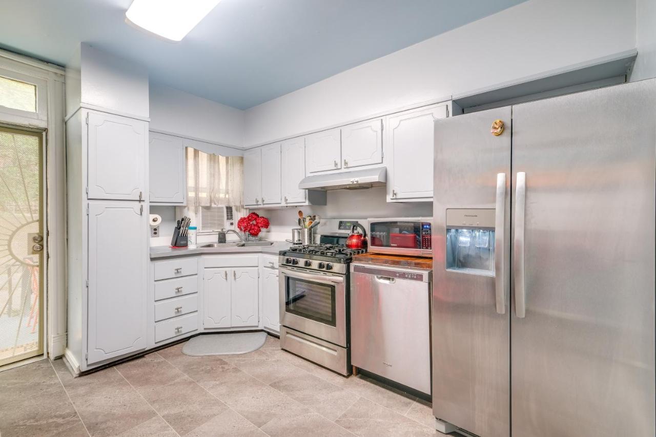 Historic Georgetown Townhome Walkable Location! Holiday home
