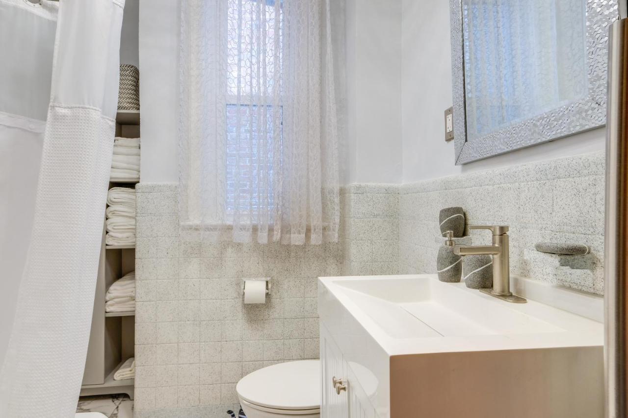 Holiday home Historic Georgetown Townhome Walkable Location! *