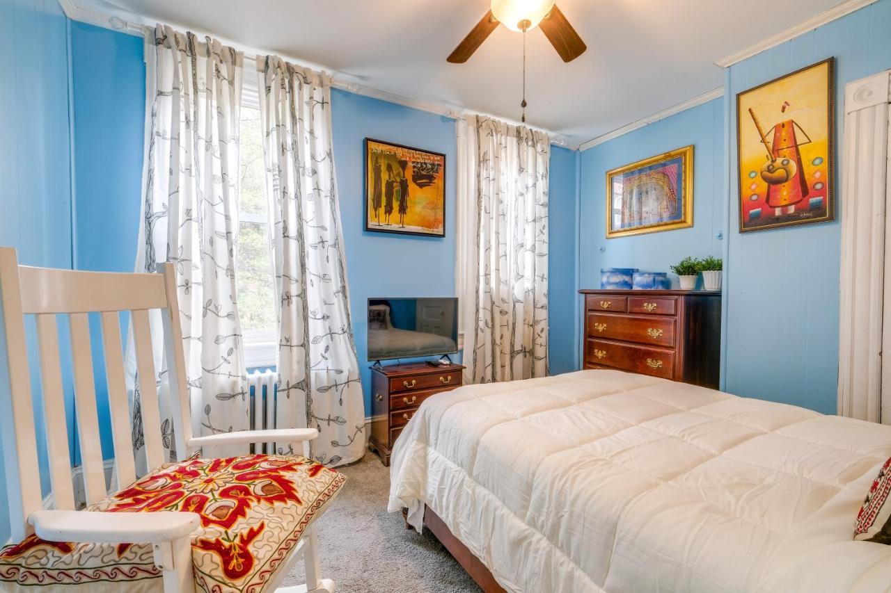 Historic Georgetown Townhome Walkable Location! Holiday home