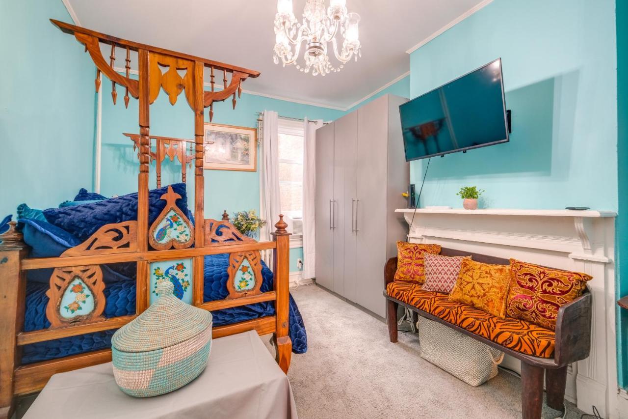 Historic Georgetown Townhome Walkable Location! Holiday home *